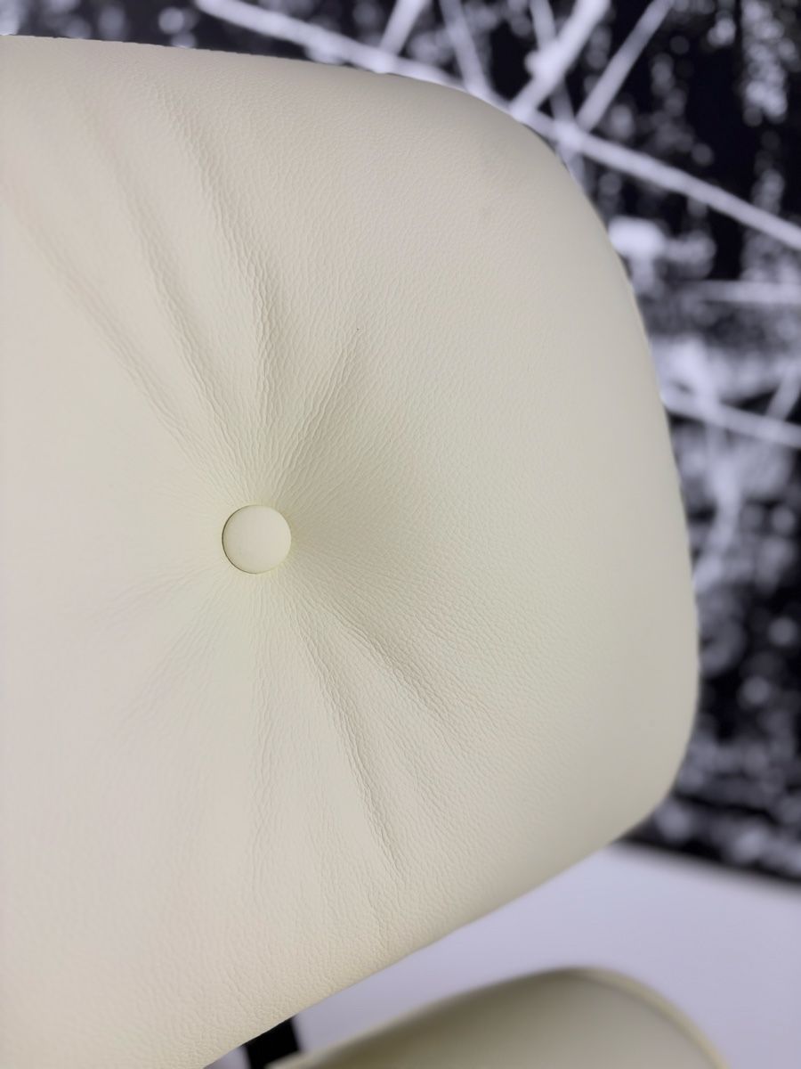 Poltrone: Lounge Chair mit Ottoman Echtleder Ivory – Nuovo (secondo la descrizione) da Münchenstein venduto da AndreHaus 6