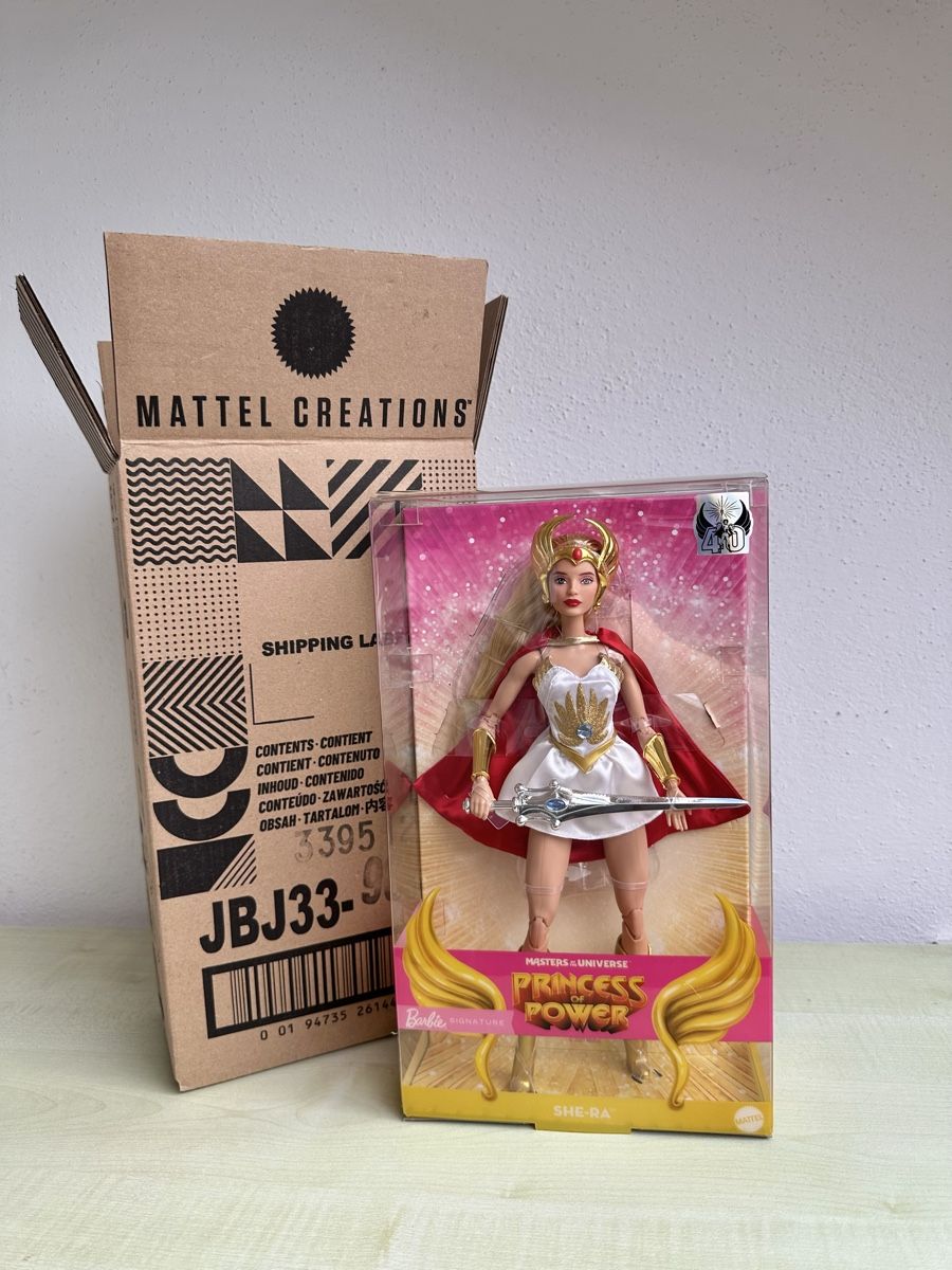 Poupées: Barbie Marvel Princess Power – Neuf avec emballage d'origine à Zürich par Kat_5557