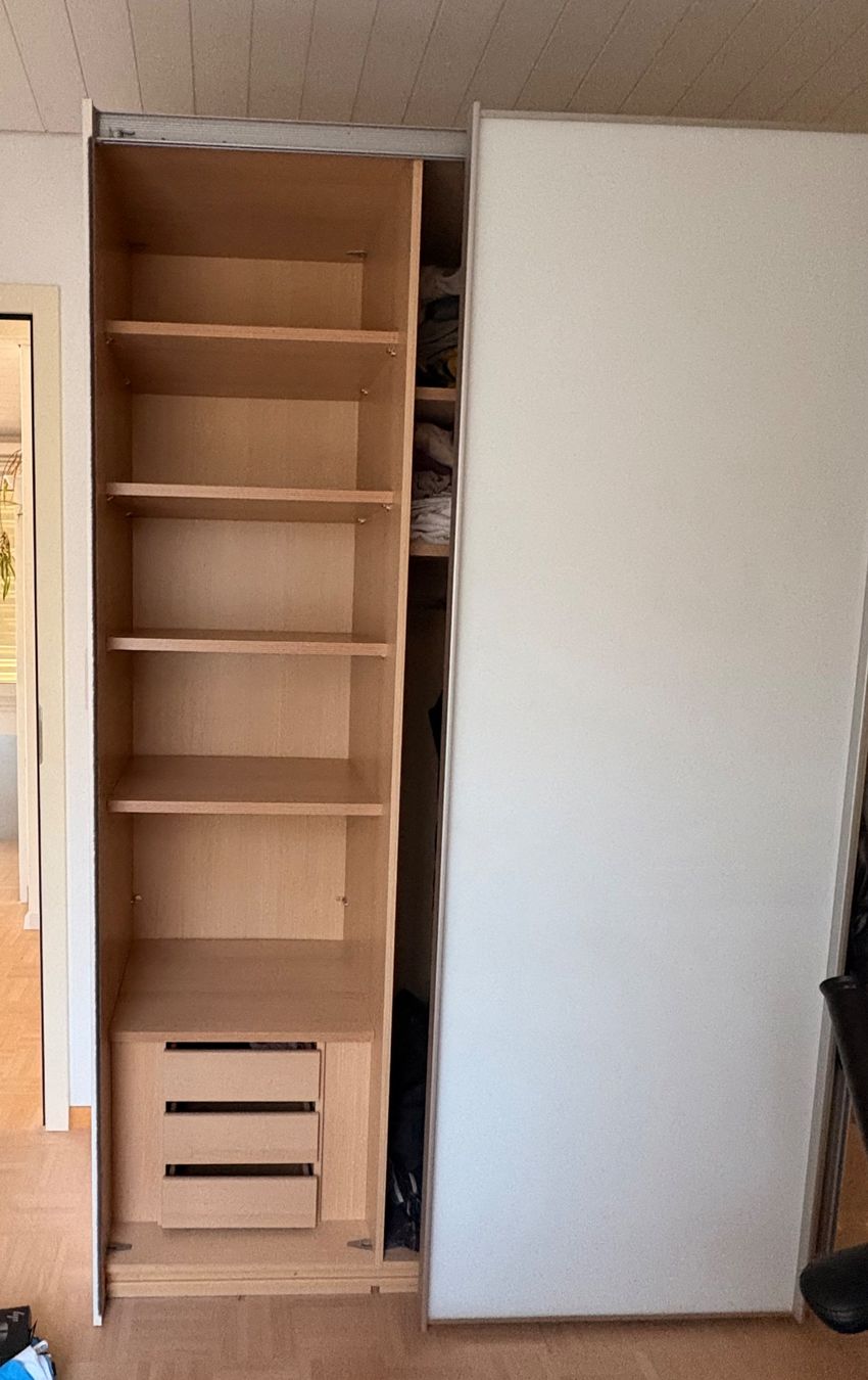 Pfister Armadi: Armoire à portes coulissantes – Nuovo (secondo la descrizione) da Delémont venduto da dan_6bwl 2