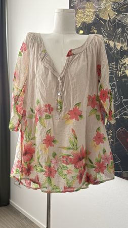Bluse Blumenmuster 