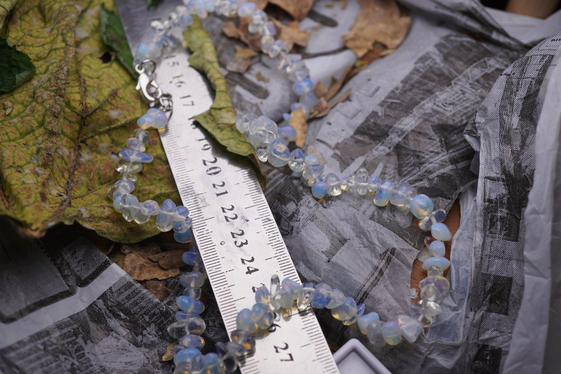 Minerali & Pietre curative: Opalit  Splitter  kette mit Verschluss   Ab 1.- – Nuovo e nell'imballaggio originale da Eschenbach SG venduto da topstone 2