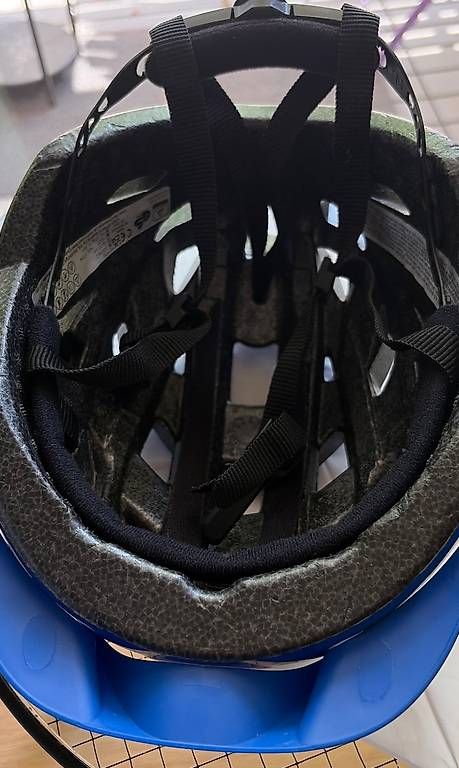 Caschi: Uvex Fahrradhelm Air Wing – Usato da Winterthur venduto da ver_f2wl 3