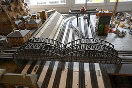 Große Modelleisenbahnanlage zum Ver. Märklin Digital Spur HO