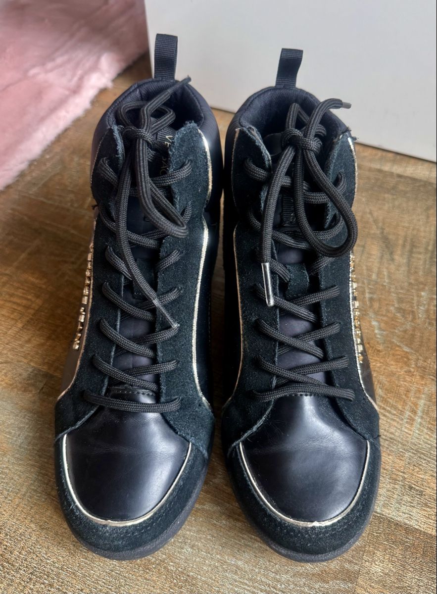 Versace Damenschuhe: Versace Jeans Damen Sneaker Gr. 38 – Gebraucht aus Lachen SZ von zsucard 1