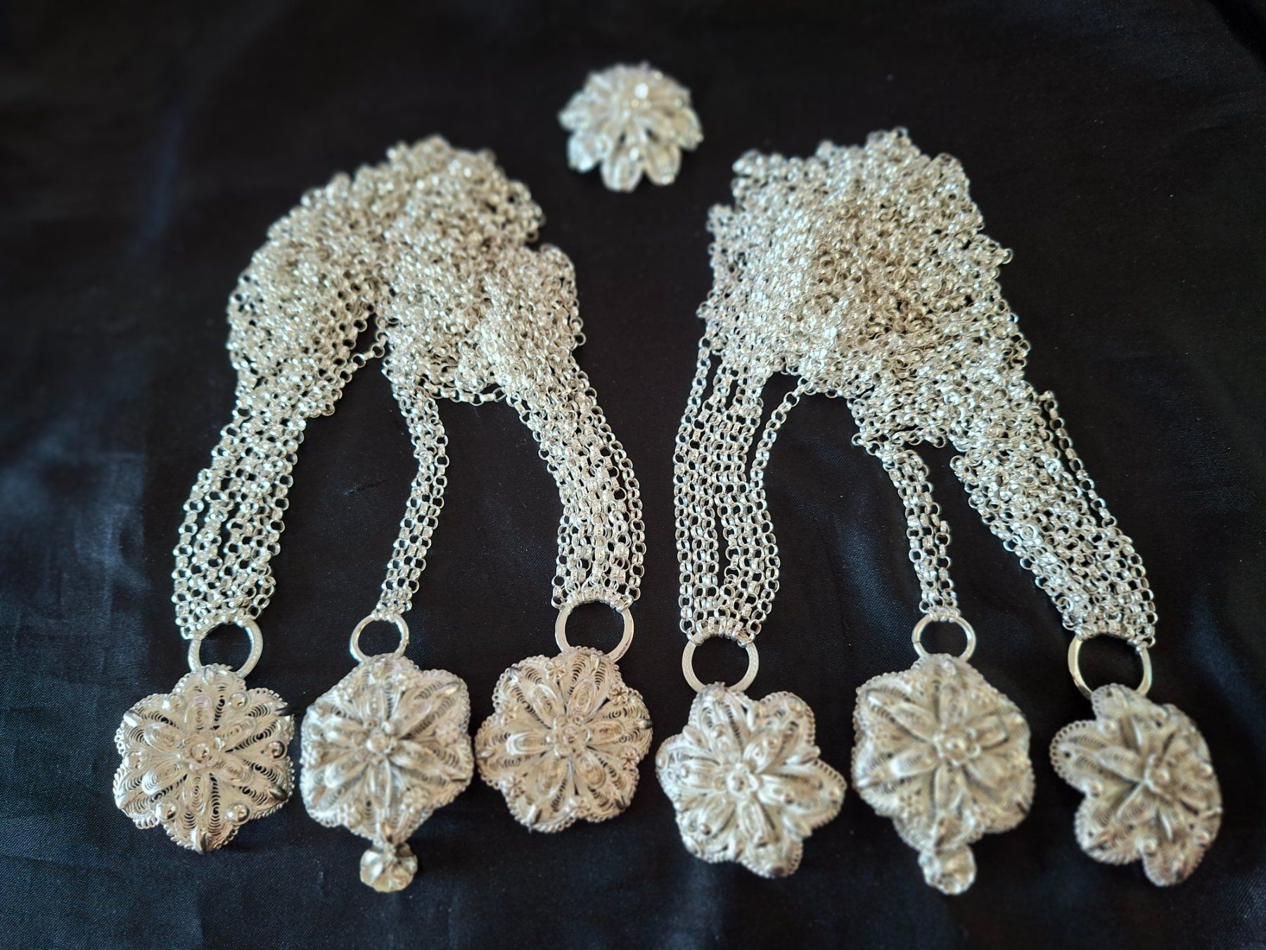 Sonstiger Schmuck: Schmuck zur Berner Sonntagstracht – Gebraucht aus Langenthal von 353929