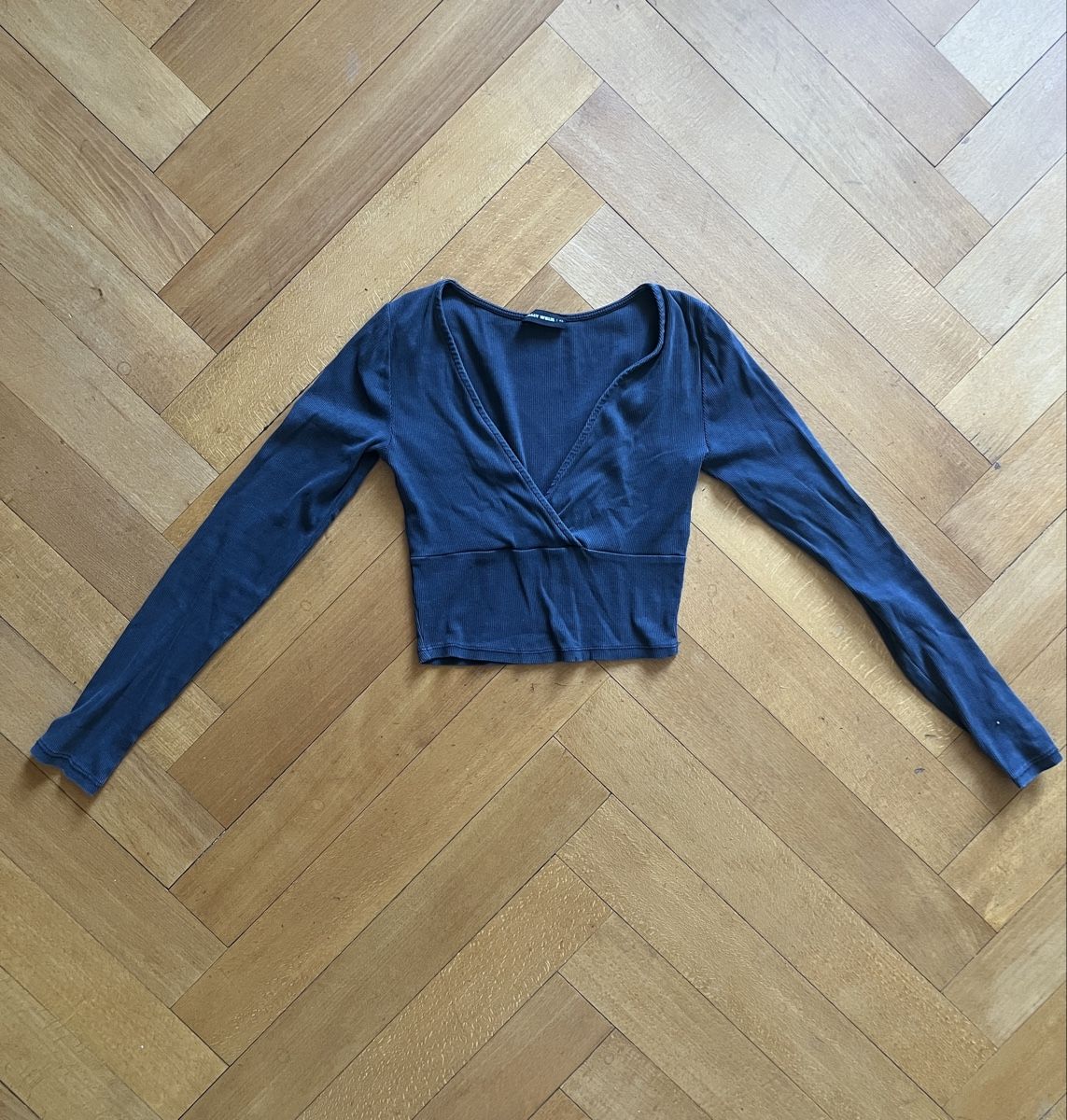 Maglioni & Felpe: Bauchfreies Langarm-Shirt, dunkelblau.  – Usato da Bern venduto da sosophie 2