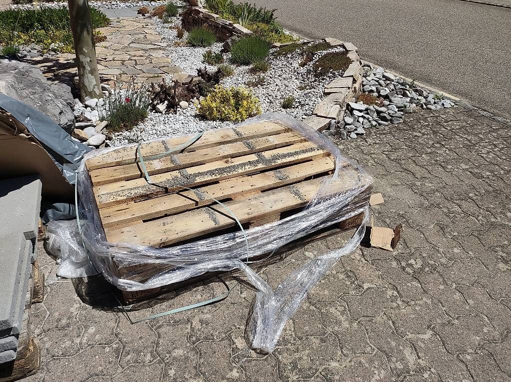 Pallets: Paletten 3x gratis – Usato da Neuendorf venduto da Clandra