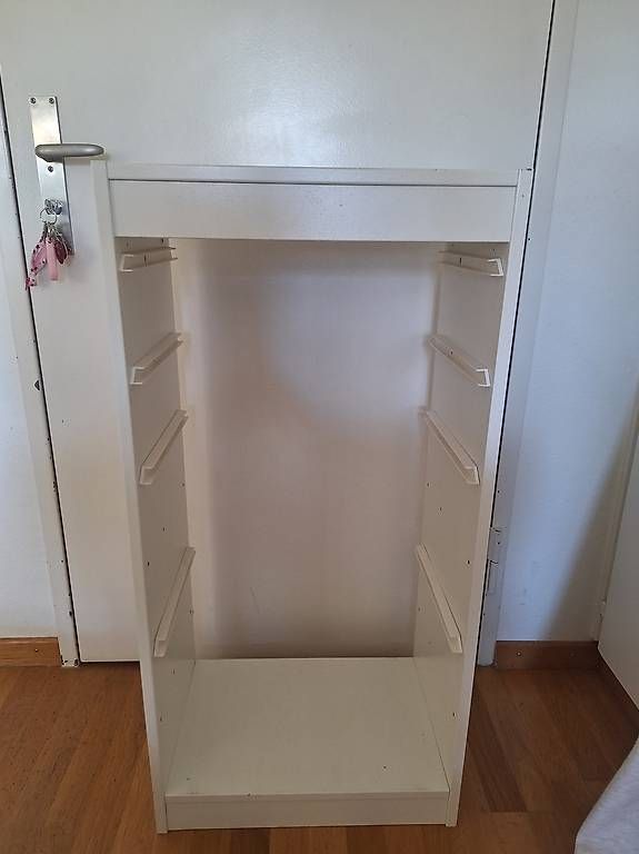 Scaffali: IKEA TROFAST Regal – Usato da Dielsdorf venduto da mylove2surf
