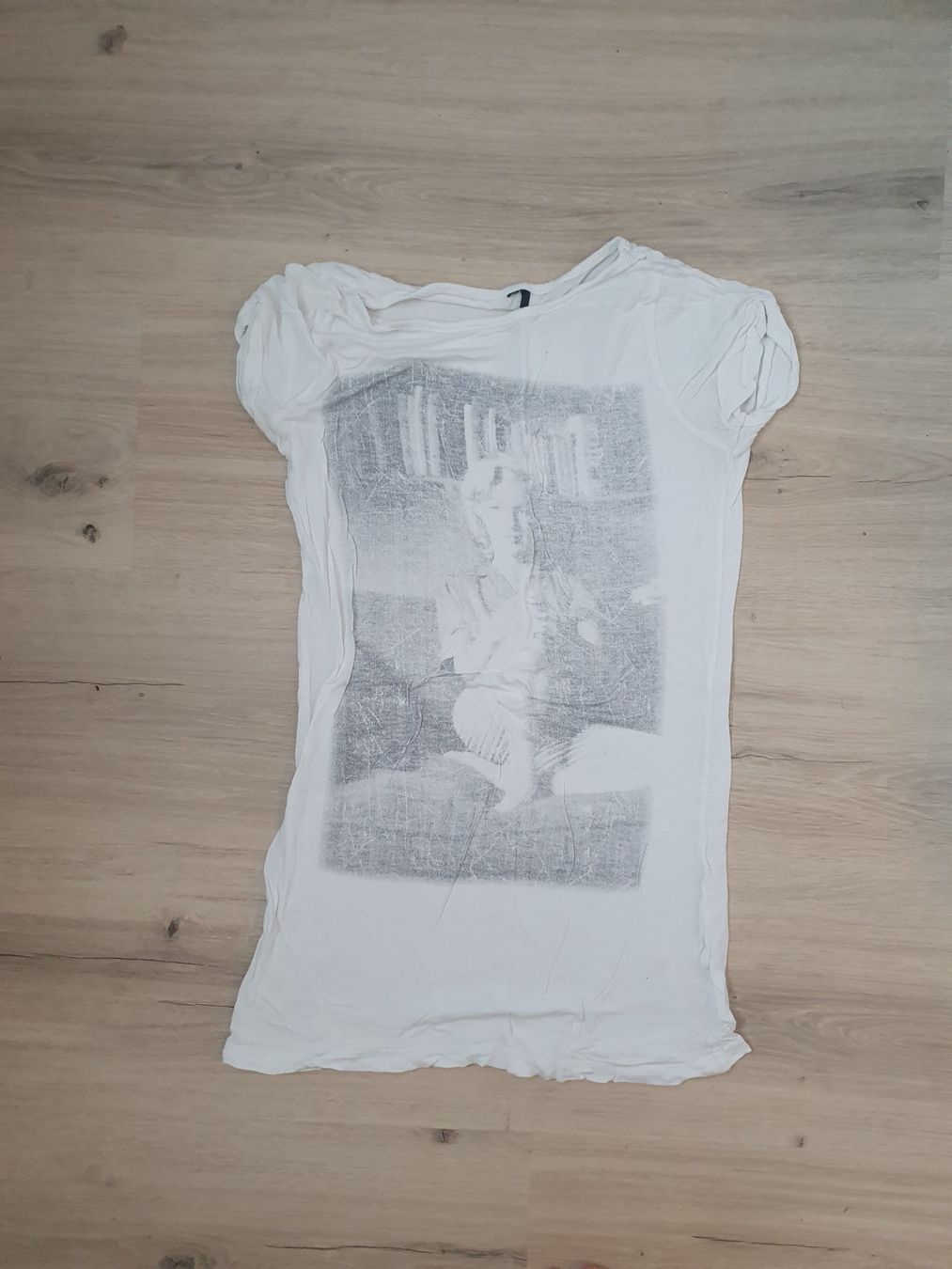 T-shirt: Sieben T-Shirts "schwarz-weiss" – Usato da Nussbaumen AG venduto da jul_t76k 6