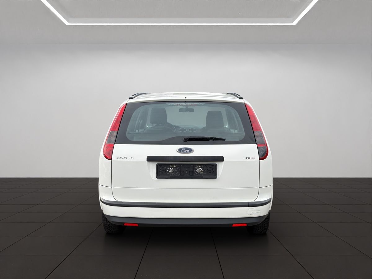 Ford Automobili: FORD Focus 1.6 TDCi Trend – Usato da Brunnen venduto da ese_w9t2 2