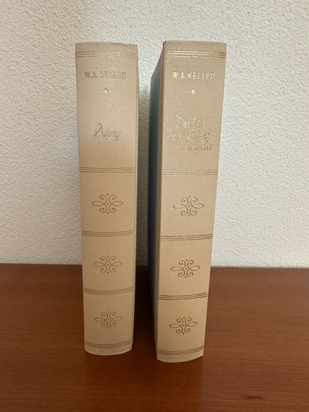 Livres: 2 Bücher Romane von W.A. Keller – D'occasion à Urdorf par ARJN 1