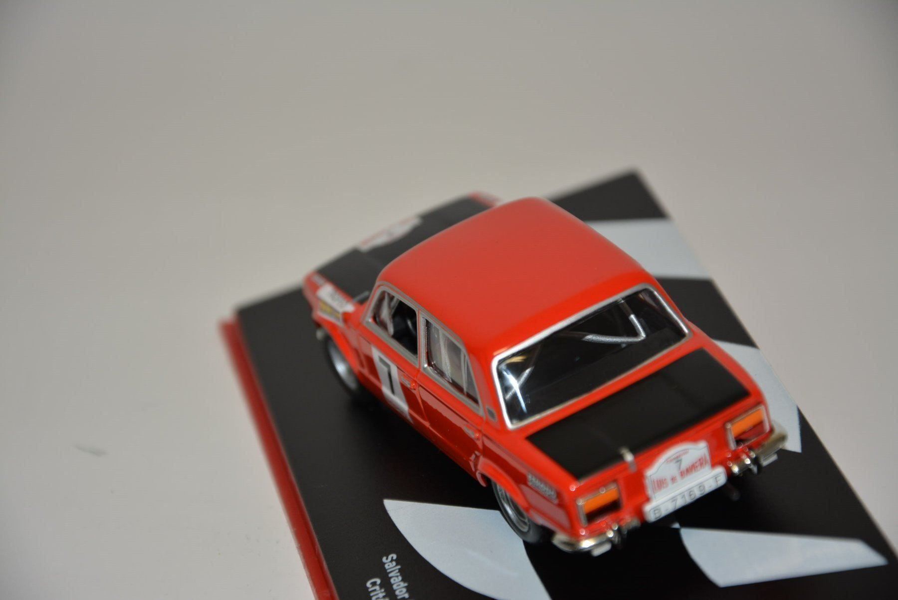 Seat Modellautos: Seat 124 1600 1972 , 1:43 – Neu und originalverpackt aus Goldach von Feivel9 6
