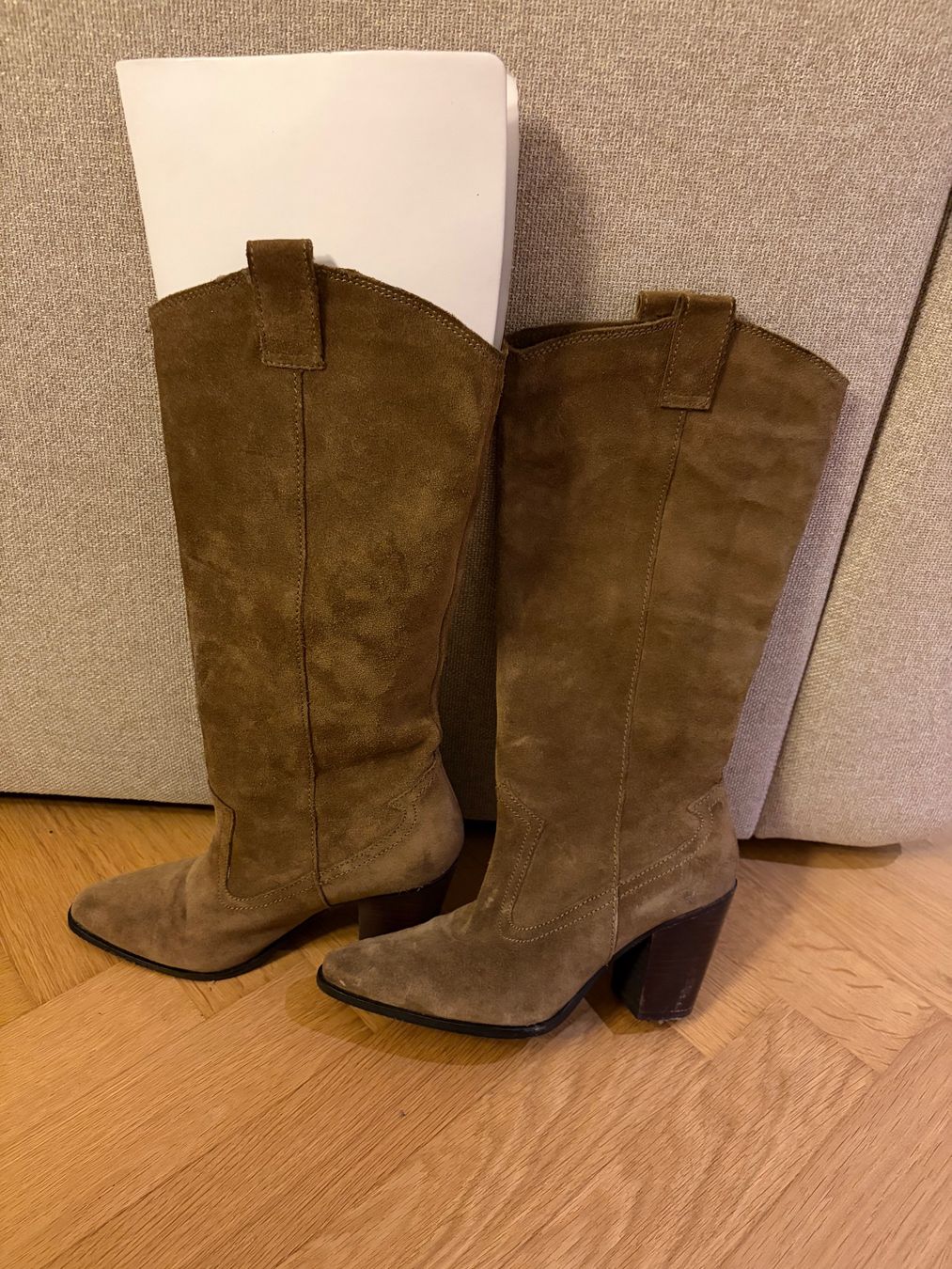 Mango Scarpe da donna: MANGO Cowboy Boot Stiefel gr. 37 – Nuovo (secondo la descrizione) da Zürich venduto da mon_ht6w