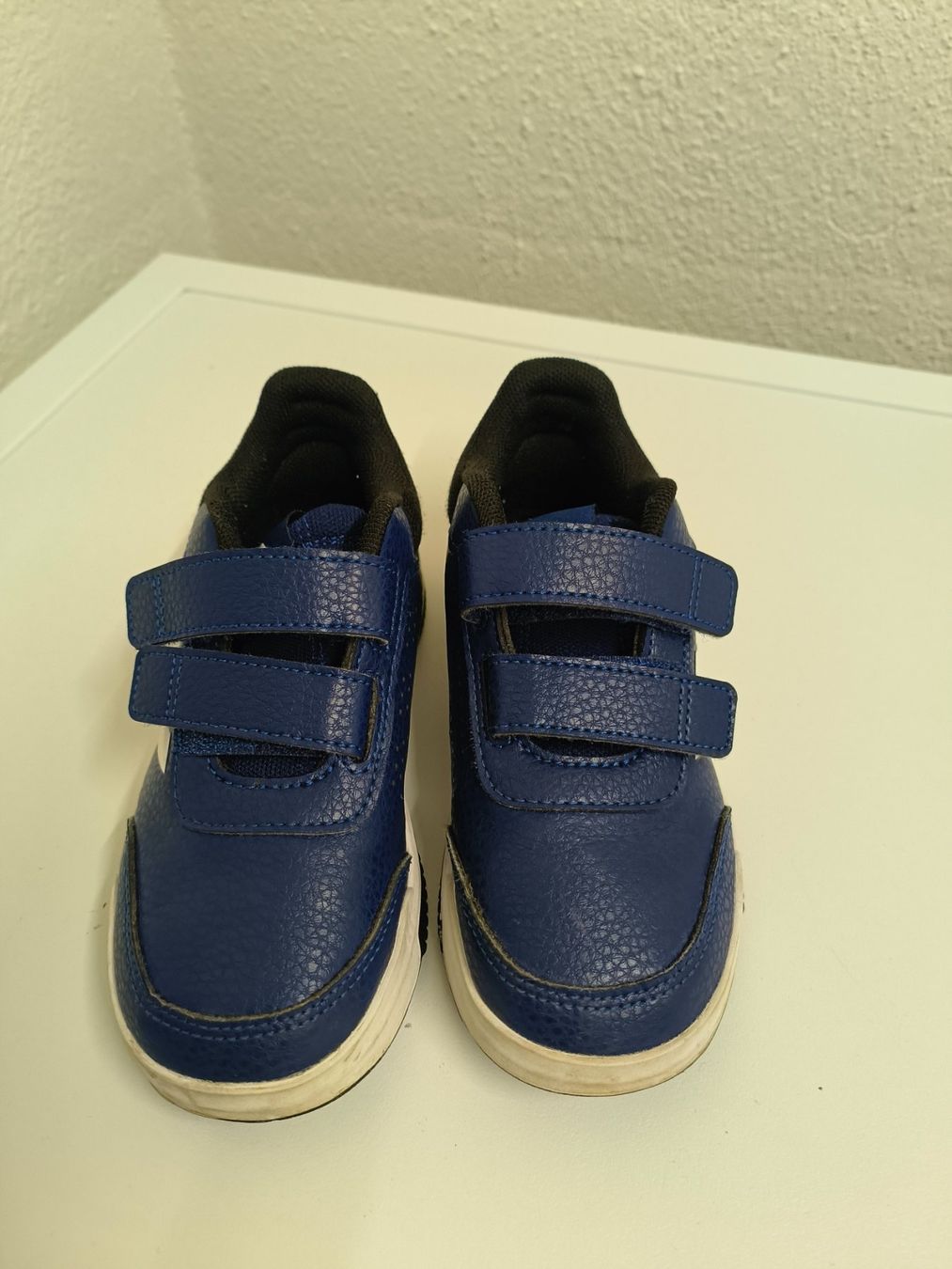 Adidas Scarpe per ragazzi: Neuwertige Adidas Gr 29 – Nuovo (secondo la descrizione) da Steinhausen venduto da surfero 1