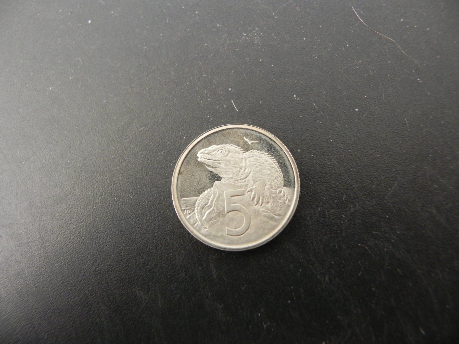 Alle Münzen: Neuseeland 5 Cents 1981 – Gebraucht aus Biel/Bienne von Gogolozi
