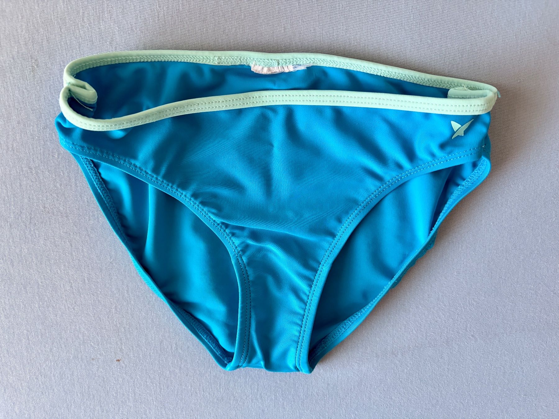 Badekleider & Bikinis: Badeanzug Mädchen, Gr. 140 – Gebraucht aus Cham von CarmenBu 3