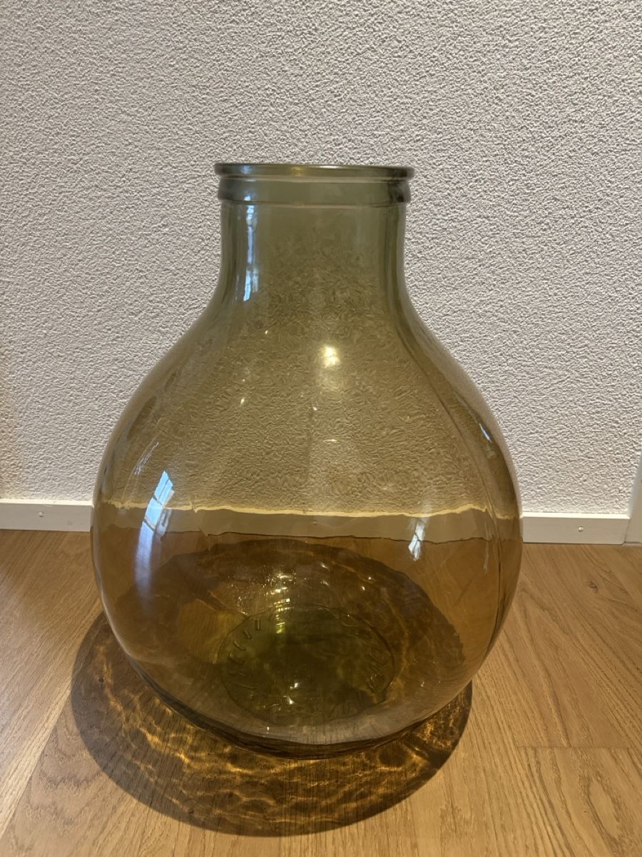 Vasi & Recipienti: Vase – Usato da Flaach venduto da DewTrich