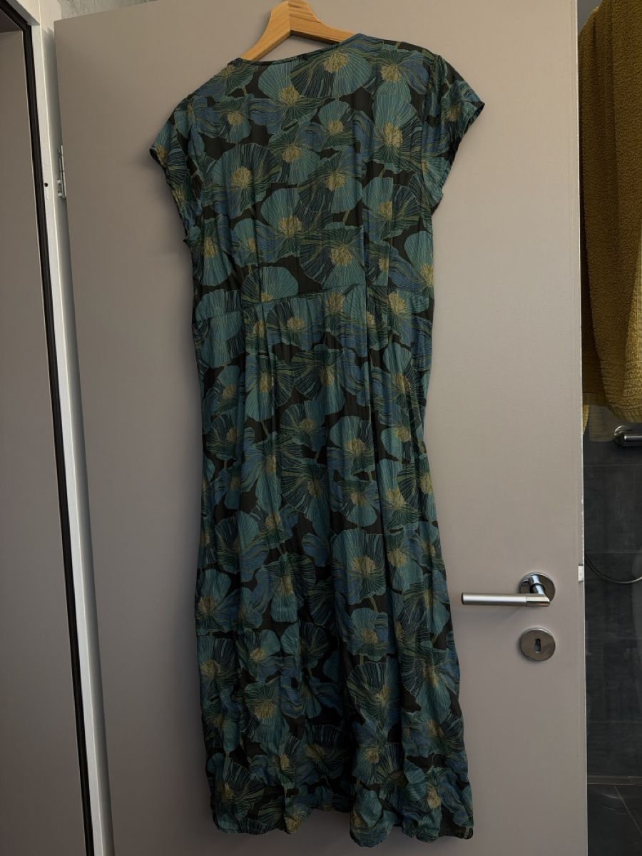 Nile Robes: Robe Nile M – Neuf (Voir description) à La Sagne NE par tulipe68 3
