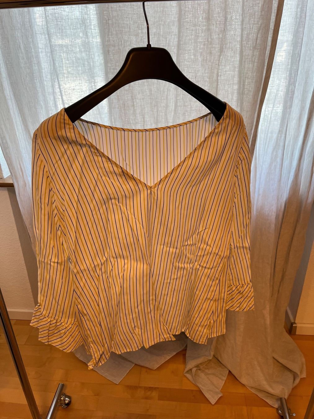 Massimo Dutti Blusen: Massimo Dutti Bluse – Gebraucht aus Aesch BL von san_trv5 1