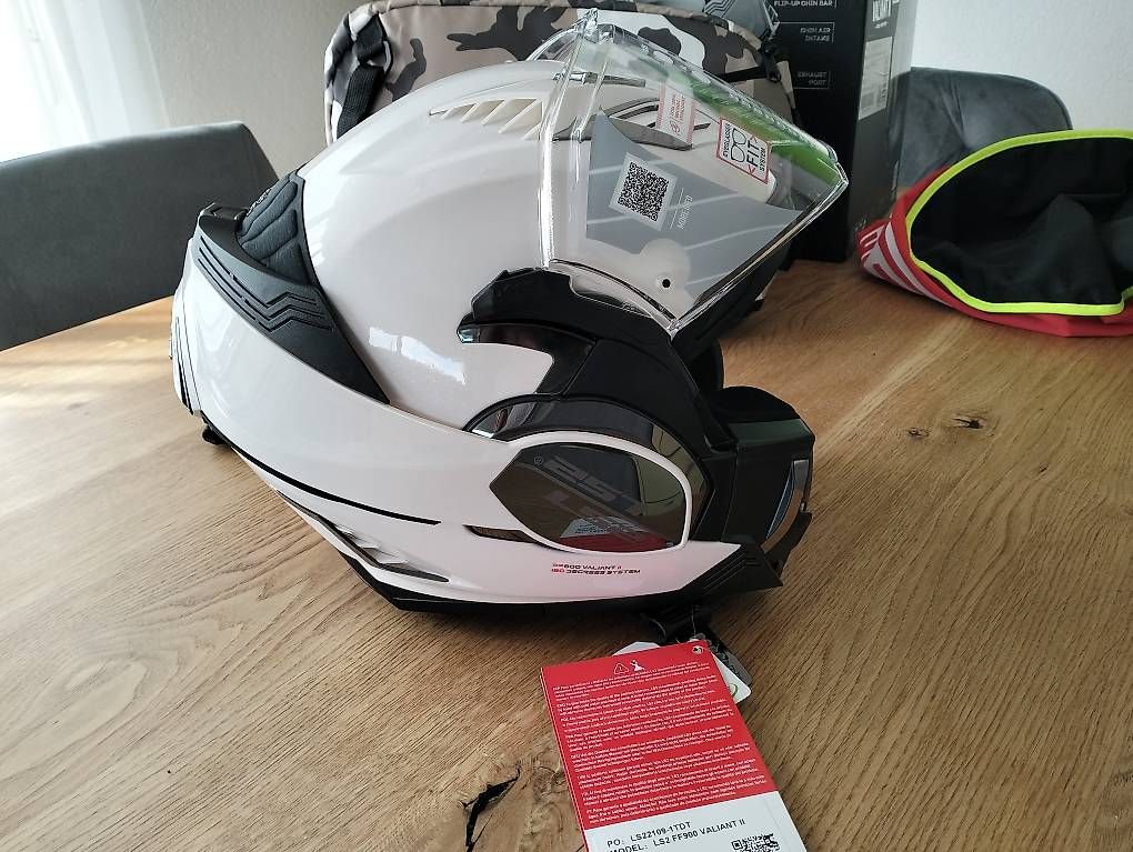 Casques & visières: Motorradhelm Klappenhelm Gr.L – Neuf avec emballage d'origine à Düdingen par deal001 3