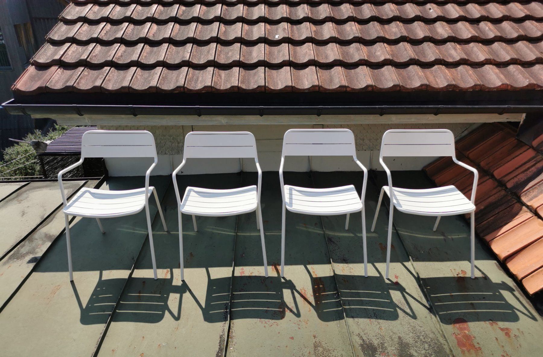 Tavoli: Gartenmöbel Set Gartentisch Gartenstühle 30er Designklassike – Usato da Berneck venduto da Hansi_Muenz 4