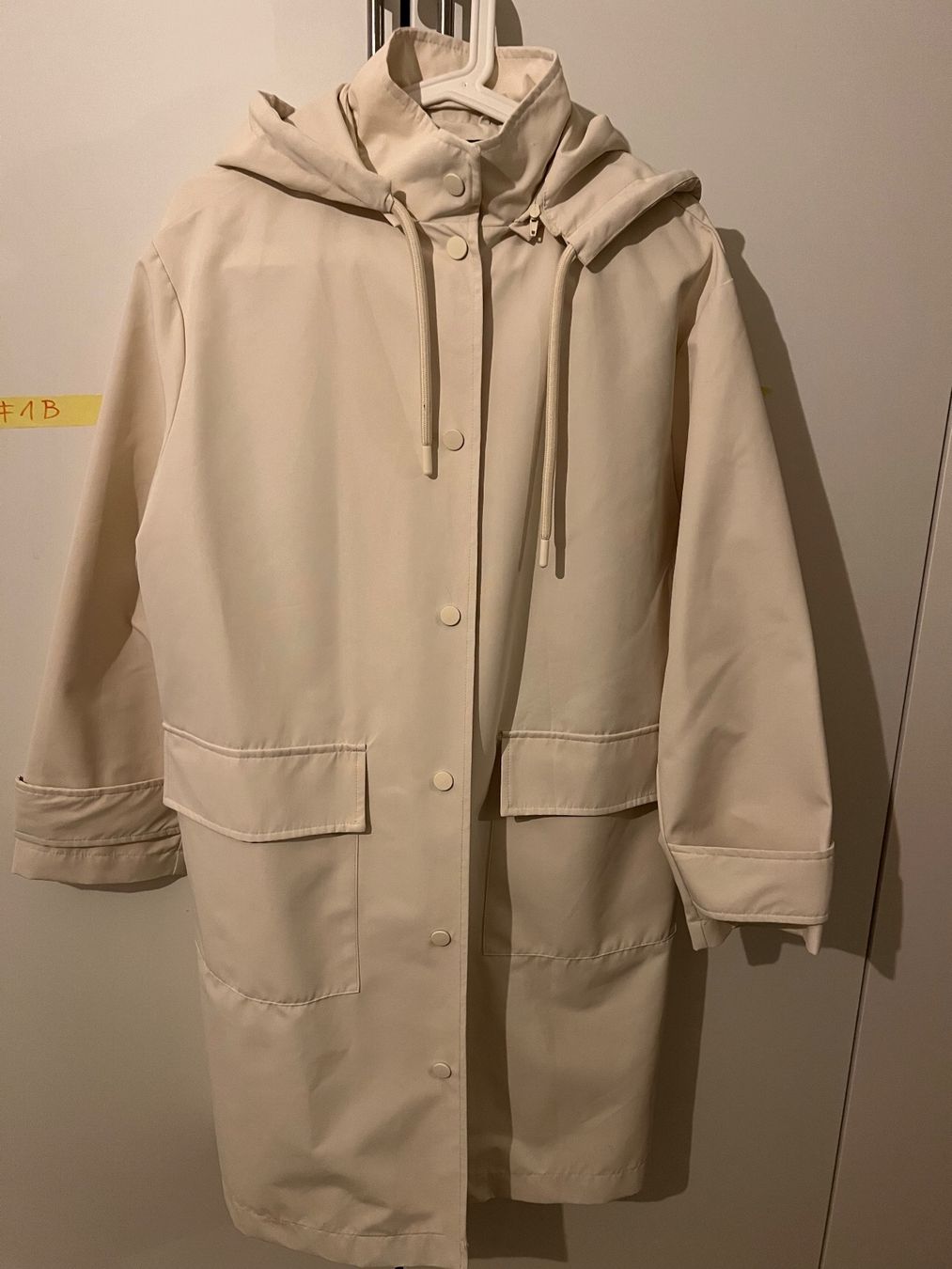 Zara Giacche: Wasserabweisende Jacke – Usato da Thalwil venduto da and_nb7r