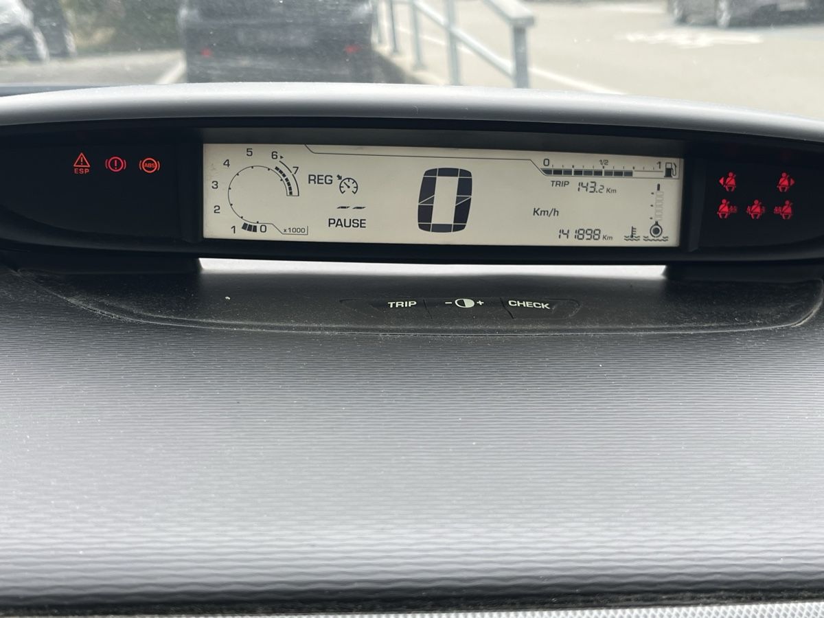Citroën Automobili: CITROEN C4 1.6I – Usato da Solothurn venduto da Eszauto 7