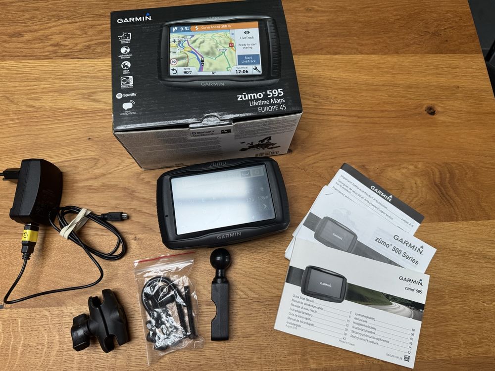 GARMIN Zumo 595 LM, EU Motorrad Navigation - TOP 1