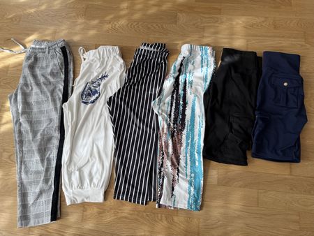 Hosen Konvolut verschiedene Modelle diverse Muster 6 Stück