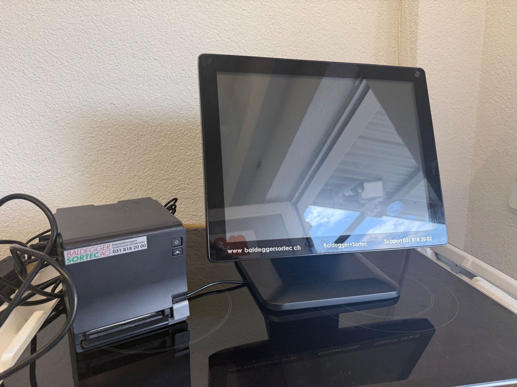 Registratore di cassa: Neuw.Kasse Android Widescreen mit Bondrucker Thermo 599.- – Usato da Widnau venduto da moser-konzept. 2