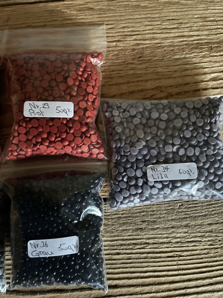 Farben: Wachsfarbe, Pigmentfarbe wachs einfärben – Neu (gemäss Beschreibung) aus Lüsslingen von eehm 2