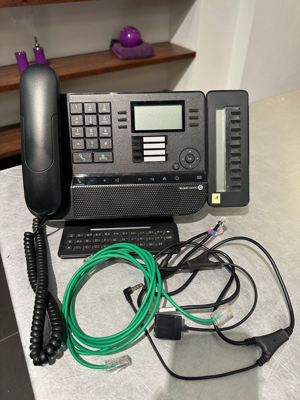Telefoni: Alcatel Lucent 8028s Premium DeskPhone – Usato da Davos Platz venduto da bongo007