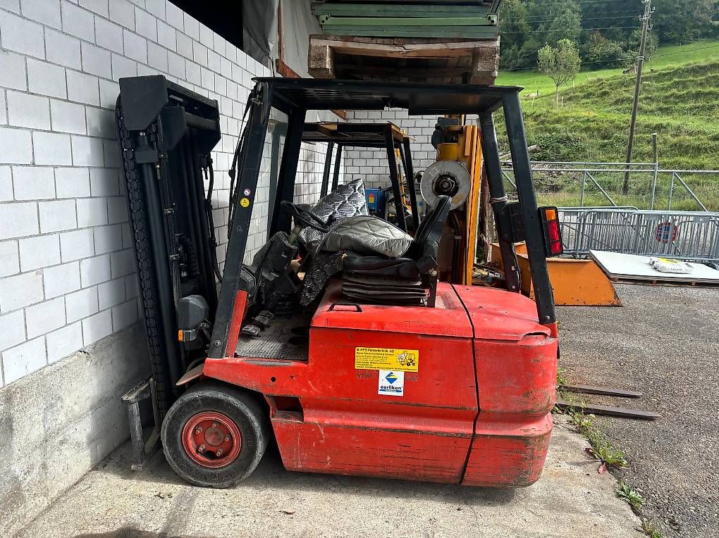 Carrelli elevatori e a forche: stapler linde 2,5T hk  keine batterie triplex – Usato da Wila venduto da ABM_As