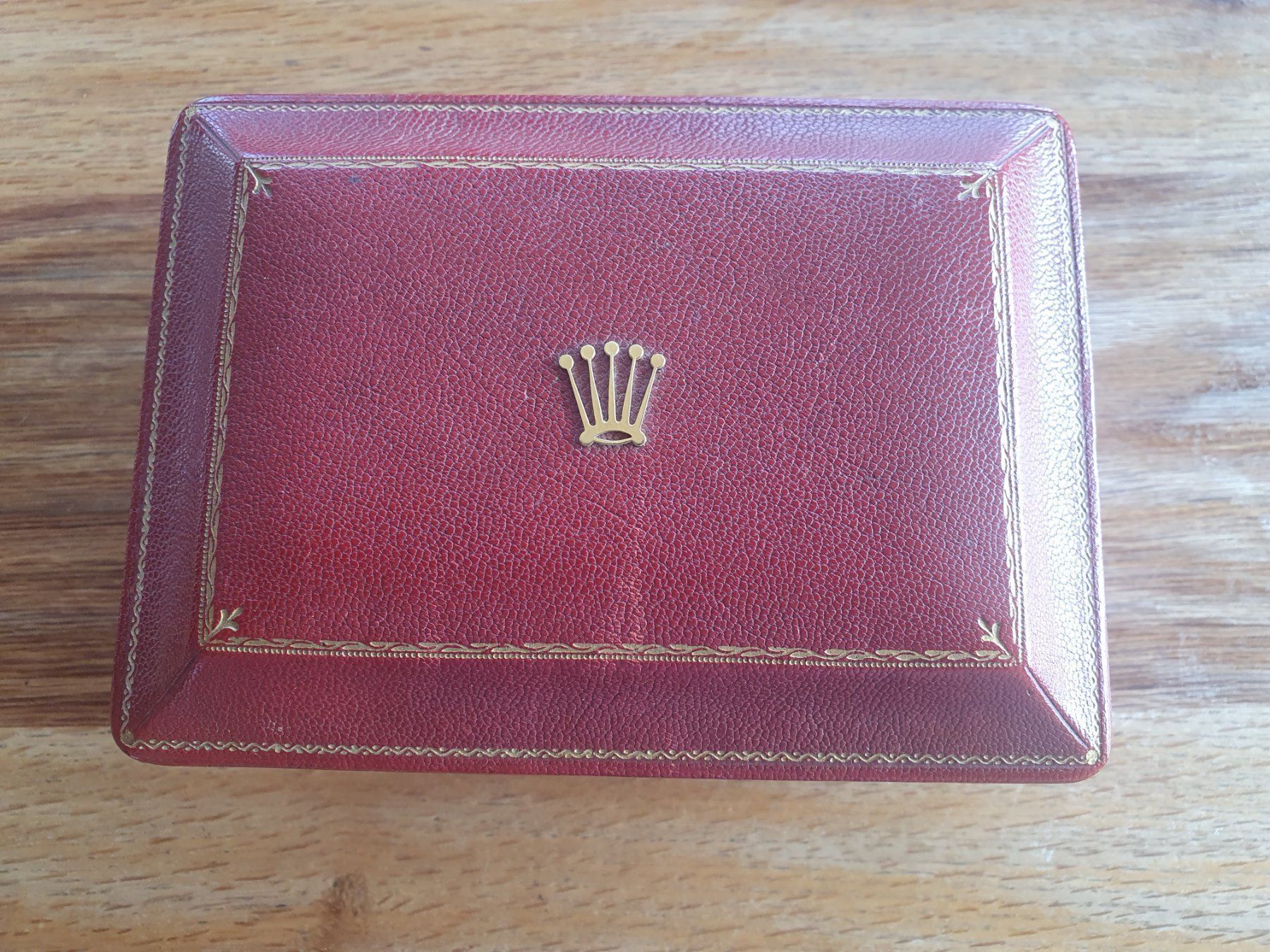 Rolex Uhrenboxen: Vintage Uhrenbox von Rolex - Ref. 247509 – Gebraucht aus Fidaz von Montifino