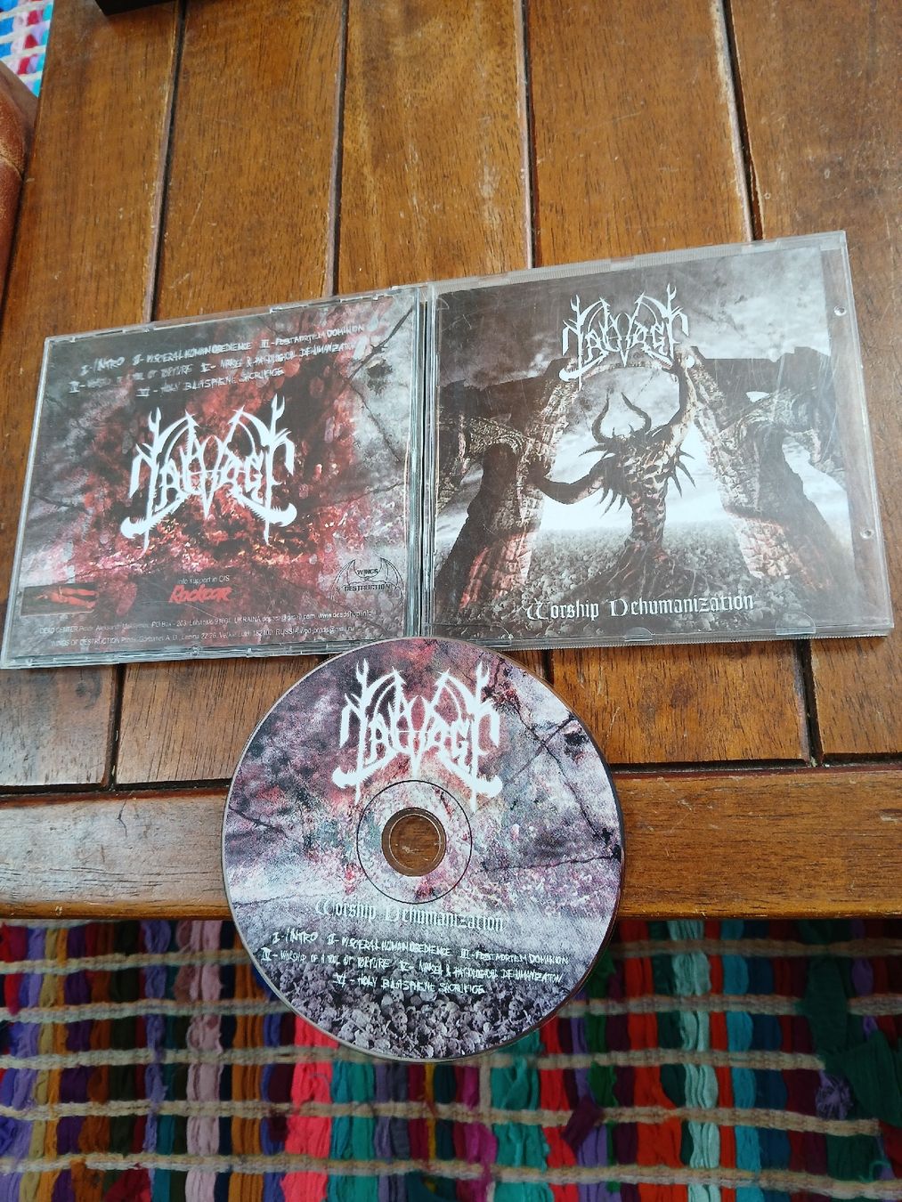 CD: nalvage - worship... – Usato da St-Cergue venduto da VeganWarrior