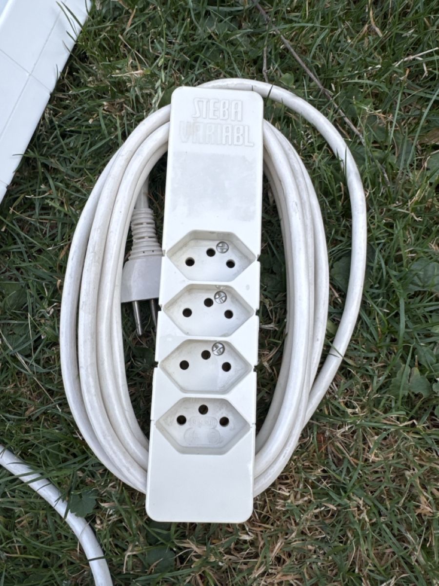 Alimentazione elettrica: 4 mehrfach Elektro-Steckleisten – Usato da Elsau venduto da CTN20 1