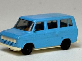 GB- Herpa Ford Transit Bus blau