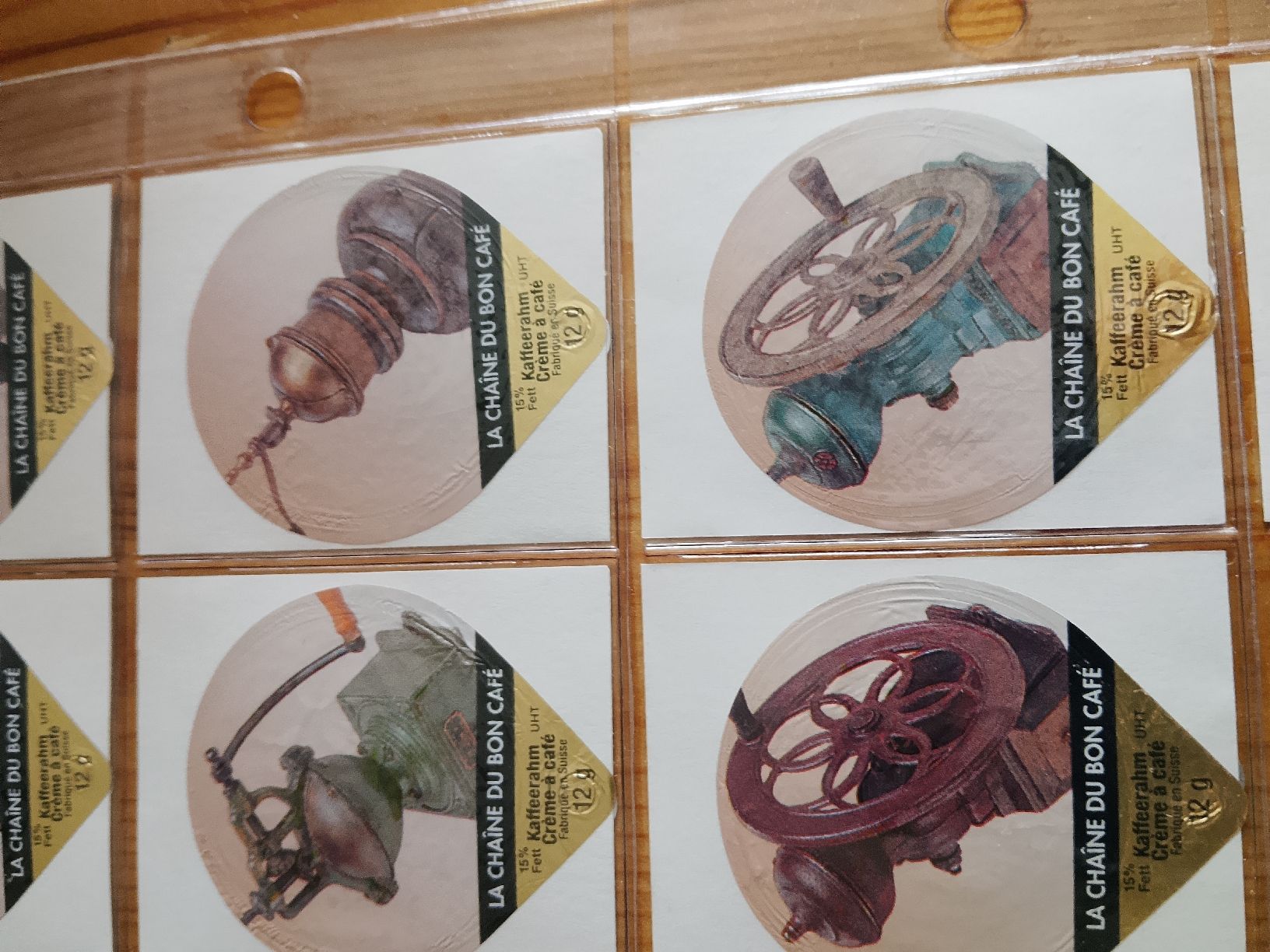 Kaffeerahmdeckel: Kaffeerahmdeckeli – Gebraucht aus Volken von katz5 7