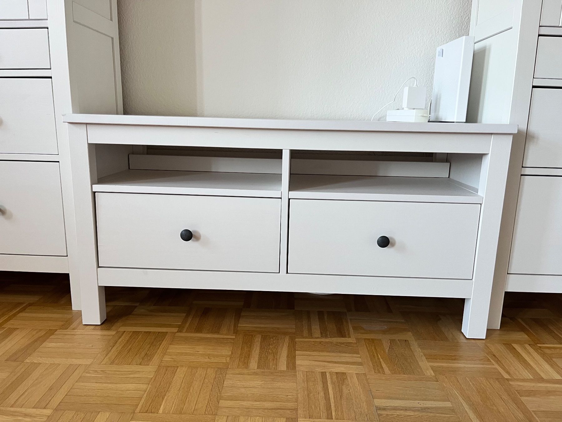 Ikea TV Möbel: Tv bench Ikea Hemnes – Gebraucht aus Basel von nur_c2dr