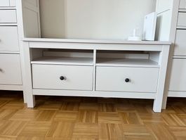Tv bench Ikea Hemnes