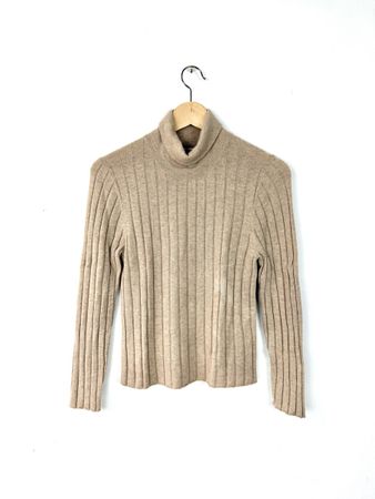 Beiger Yak-Rollkragenpullover by 7115 by szeki