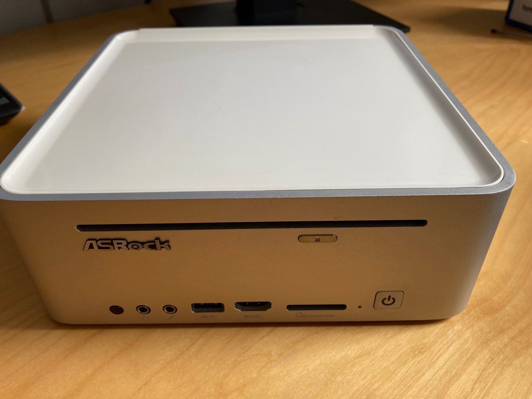 Asrock PCs: ASRock Vision HT 420D Mini-PC – Gebraucht aus Oberwil BL von Phibus
