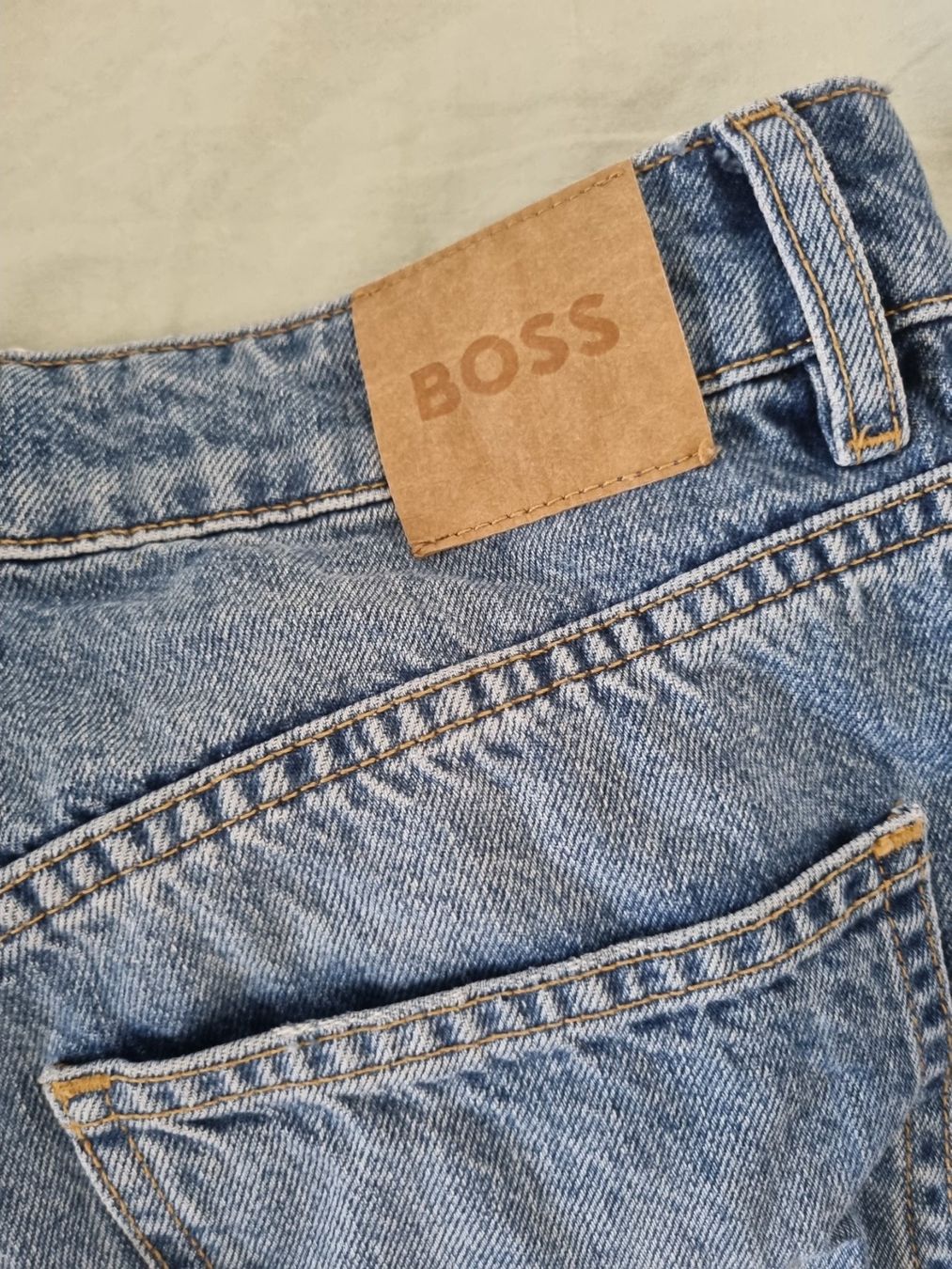 Hugo Boss Jeans: BOSS Tapered Jeans – Nuovo (secondo la descrizione) da Rüti ZH venduto da irima_vanya 5