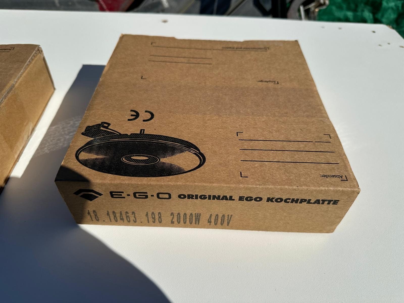 Plateaux: Herdplatte 2X Gussplate – Neuf avec emballage d'origine à Spreitenbach par Space_X 1
