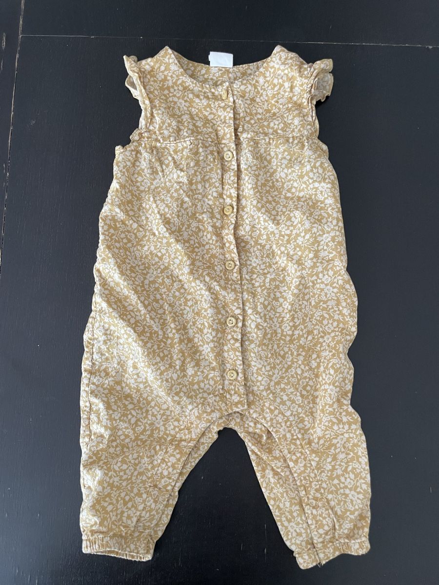 H&M Pagliaccetti: H&M Spieler/Strampler gr 68 – Usato da Zürich venduto da cmc_gg9z