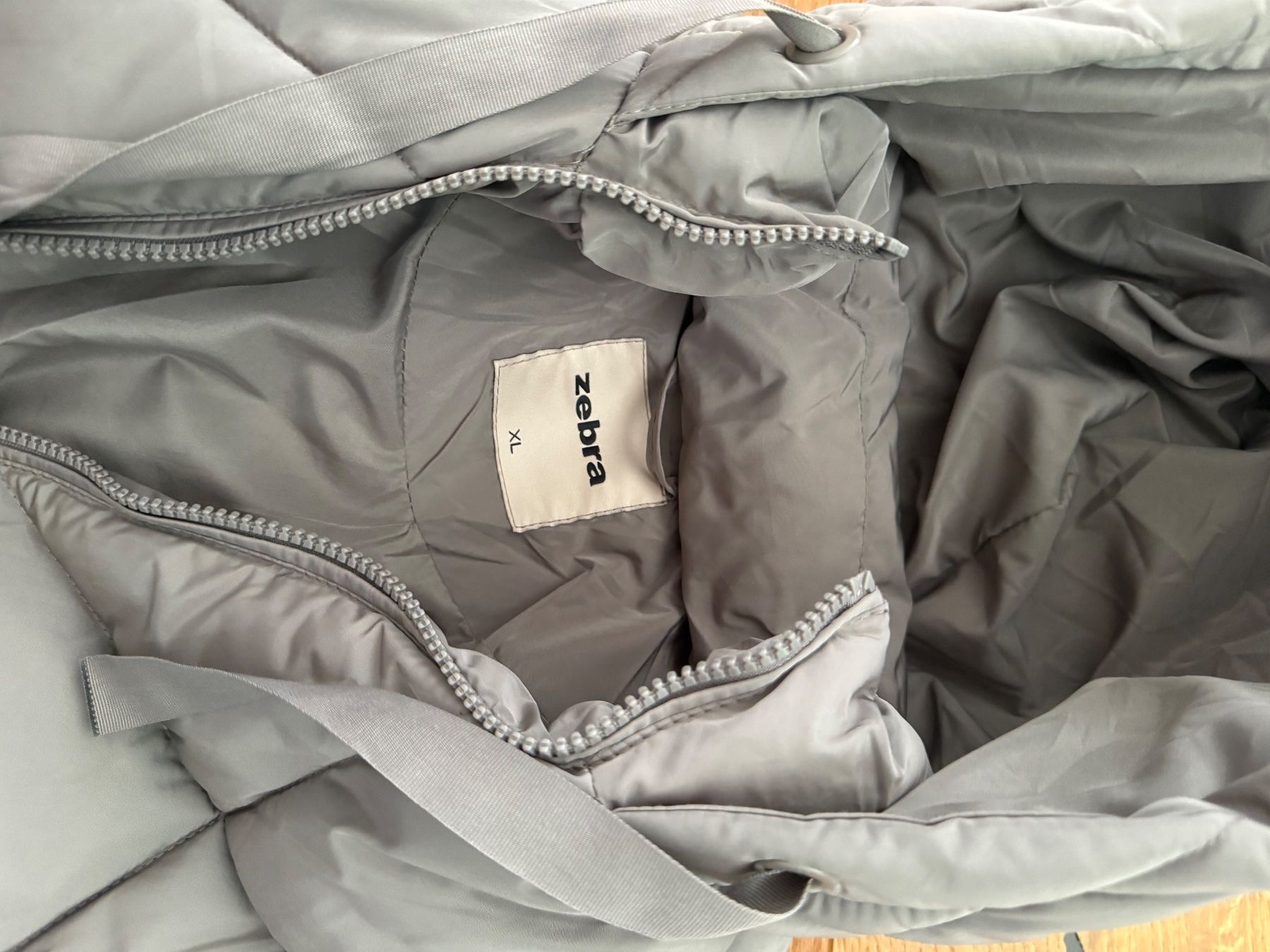 Zebra Jacken: Winterjacke Zebra grau mit Kapuze – Neu (gemäss Beschreibung) aus Muri AG von tiffer26 1