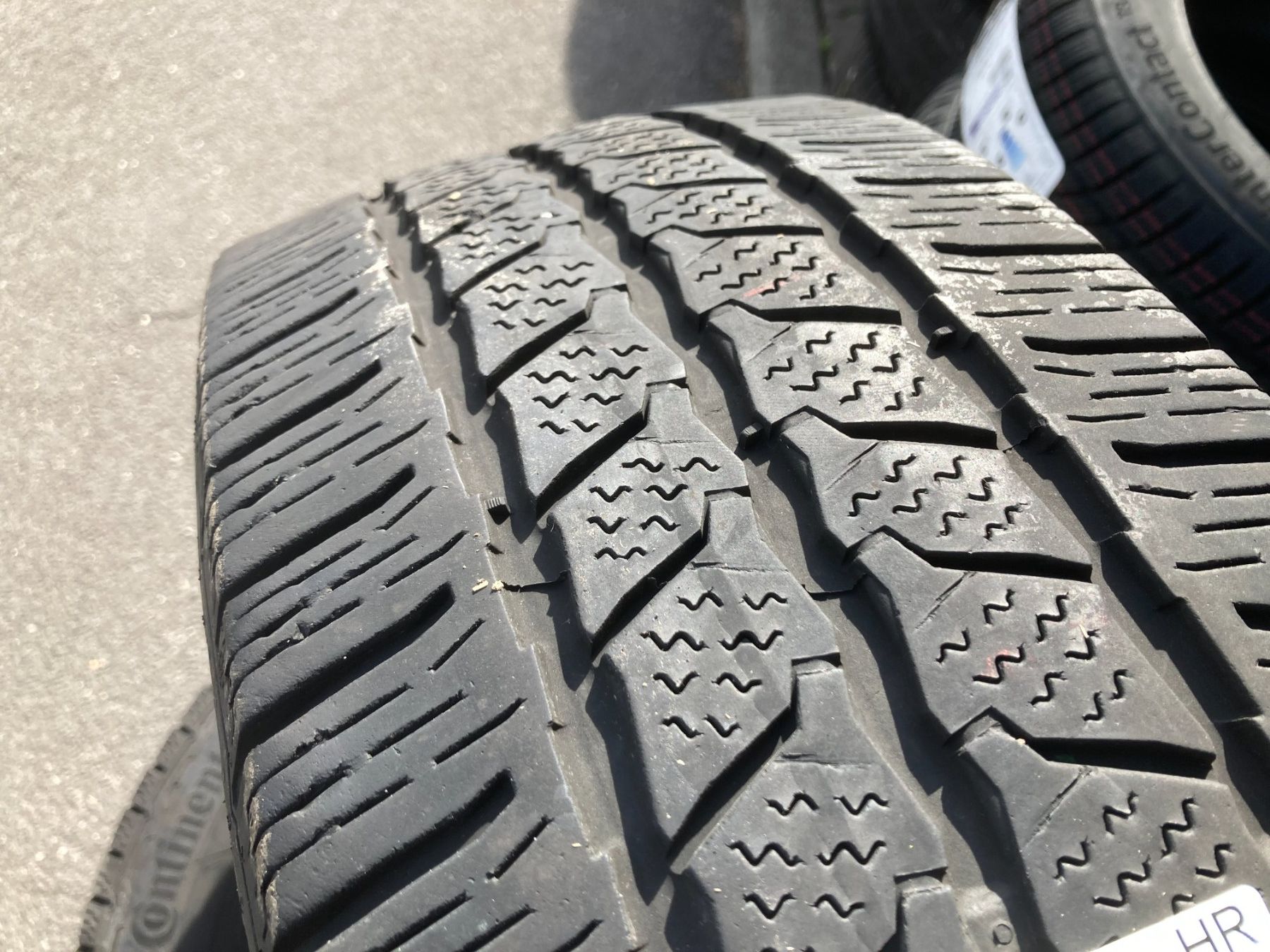 Continental Pneumatici & Ruote complete: 215/65R16 C Winterpneu Continental – Usato da Cham venduto da WB2223 5