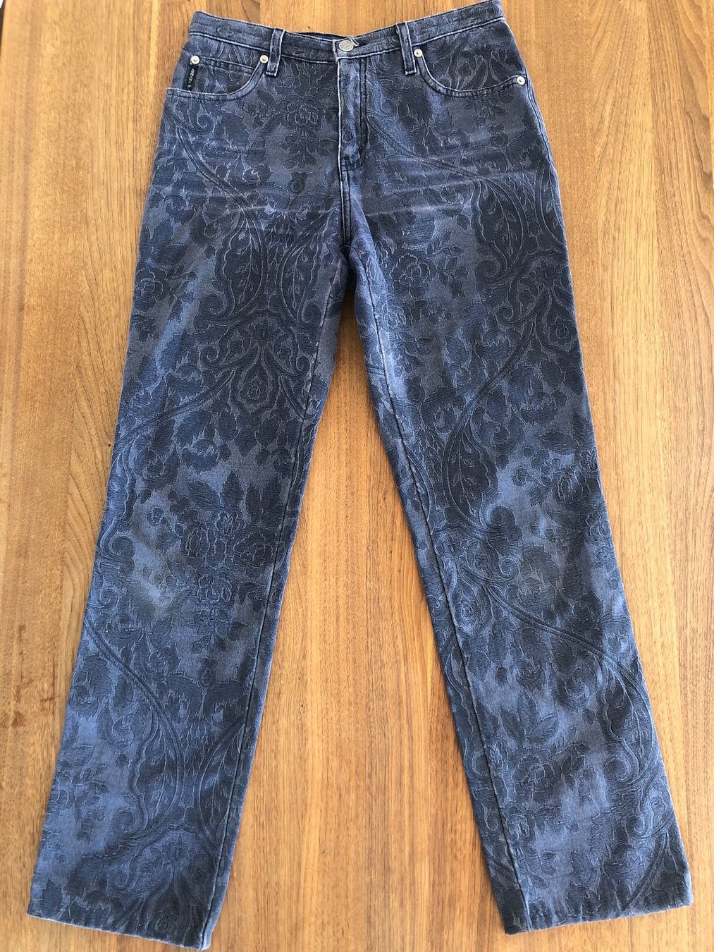 Armani Jeans: Armani Jeans Grösse 29 eher S – Usato da Zollikofen venduto da lorik007
