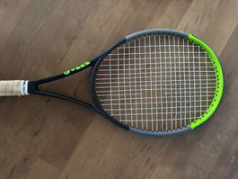 Wilson Blade 100 v7 Tennisschläger (16x19, 285g)