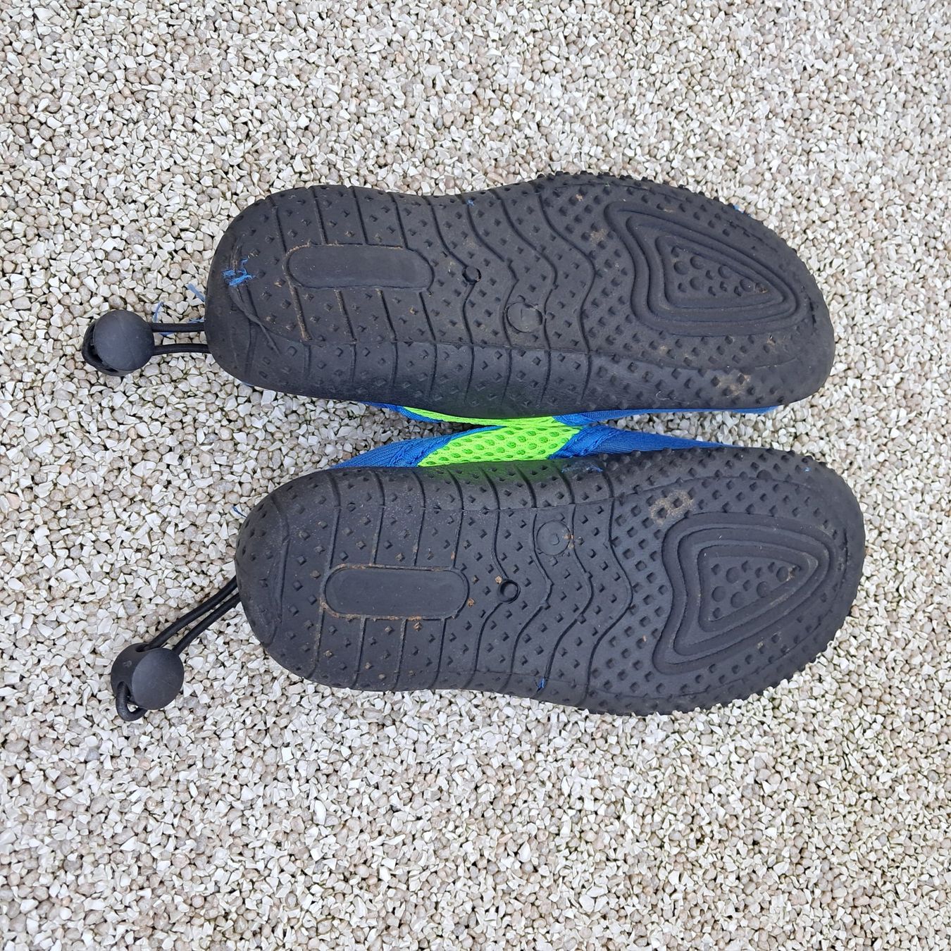 Scarpe per ragazzi: Kinder Wasserschuh Gr 28 – Usato da Meilen venduto da Vaurien15 2